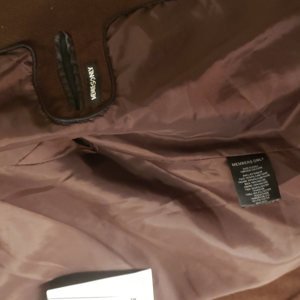 Leather Jacet - Picture 4 of 8